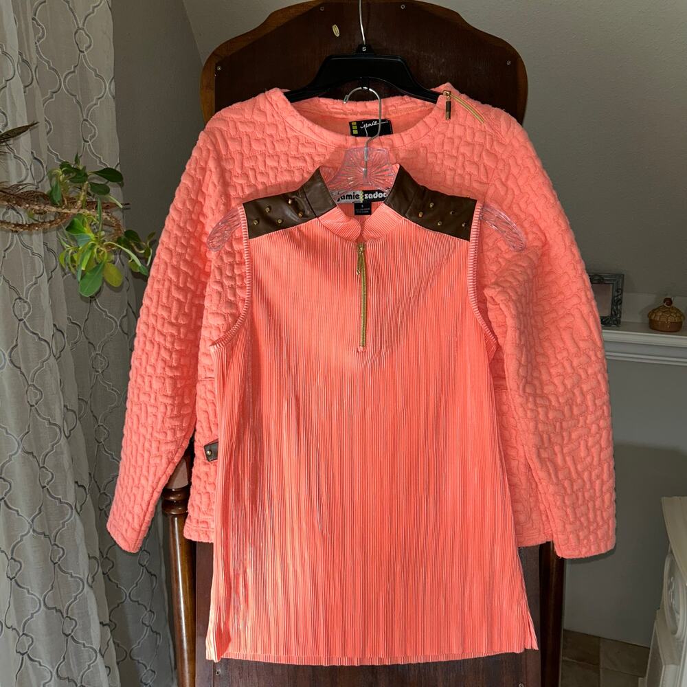 Jamie Sadock Ribbed Small sleeveless golf shirt & quilted pullover Orange Brown